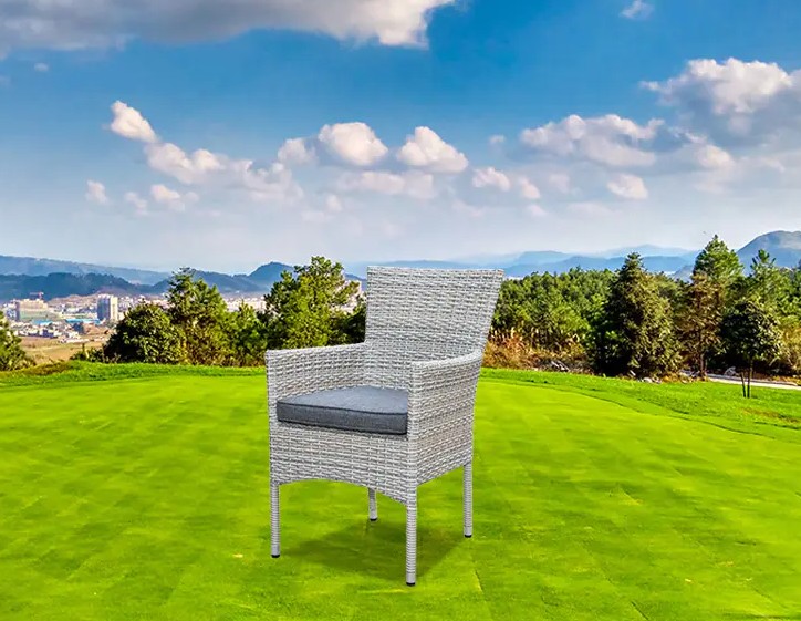 Ekologické volby: Udržitelné materiály v designu stohovatelné židle